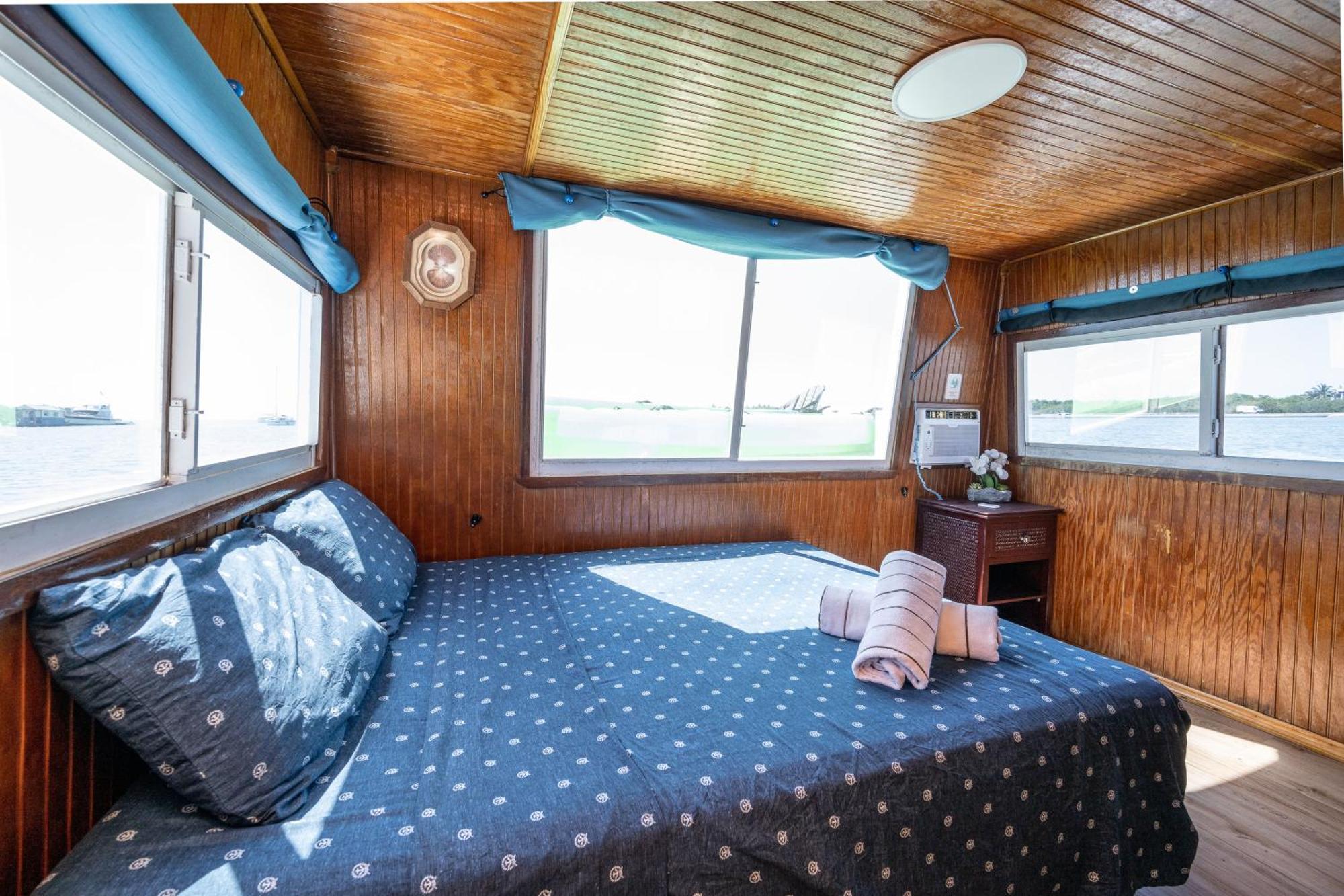 Beautiful Houseboat In Key West Hotel Exterior photo